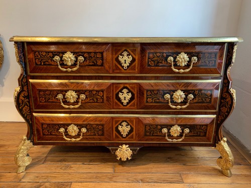 Furniture  - Louis XIV chest of drawers