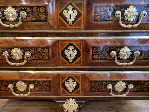 Louis XIV - Louis XIV chest of drawers