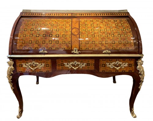 Louis XV desk