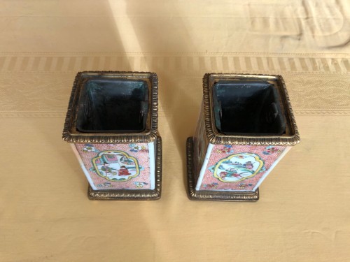 Pair of Kangxi Famille Rose vases - 