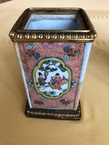  - Paire de vases d’époque Qianlong Famille Rose