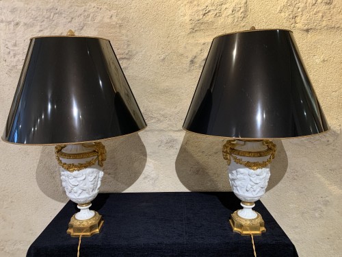 Lighting  - Pair of late 19th century biscuit vases mounted as lamp