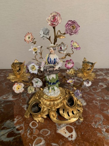 Garniture en porcelaine de Meissen d’époque Louis XV - Objet de décoration Style Louis XV