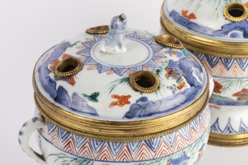 Pots couverts en porcelaine du Japon période Kakiemon - Objet de décoration Style Régence