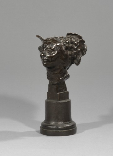 BOURDELLE Emile-Antoine (1861-1929), Petite tête aux raisins, 1910 - Art nouveau