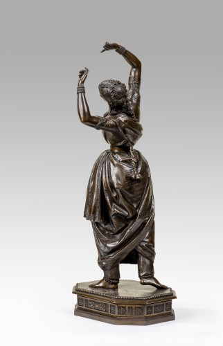 BARRE Auguste-Jean (1811-1896), La bayadère Amany dans le Malapou - Sculpture Style Louis-Philippe