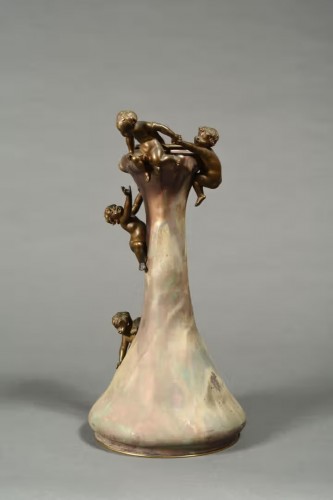 Ceramic vase with a bulging body, Henri Honoré Plé (1853-1922) Art Nouveau - Porcelain & Faience Style Art nouveau