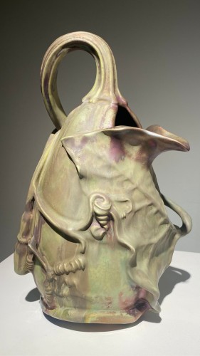 Céramiques, Porcelaines  - Ernest Bussière & Louis Majorelle Vase Art nouveau céramique Keller Guerin Luneville