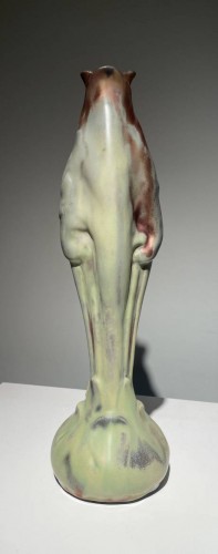 Ernest Bussiere, Vase Iris Art Nouveau en ceramique - Céramiques, Porcelaines Style Art nouveau