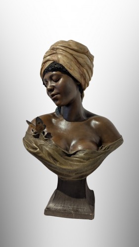 Manufacture Goldscheider, femme au papillon - Céramiques, Porcelaines Style 