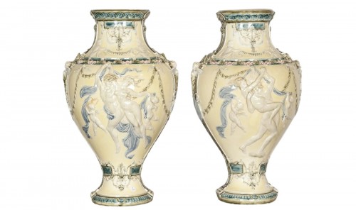 Paire de vases balustres, Louis Robert Carrier Belleuse pour la Manufacture de Choisy-le-Roi