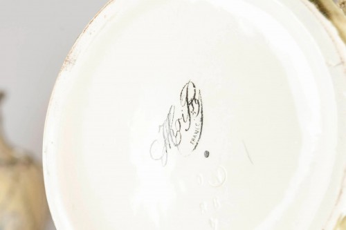 Antiquités - Paire de vases balustres, Louis Robert Carrier Belleuse pour la Manufacture de Choisy-le-Roi