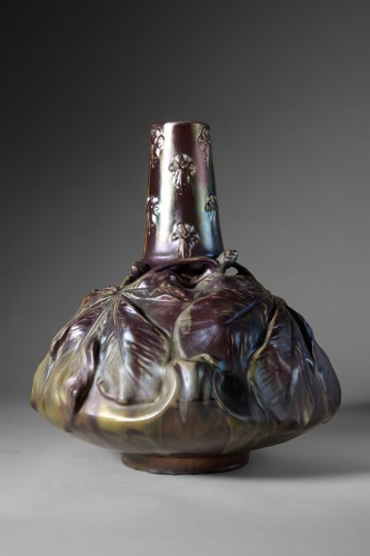 Porcelain & Faience  - Ernest Bussière - Chestnut vase, iridescent glass skin ceramic