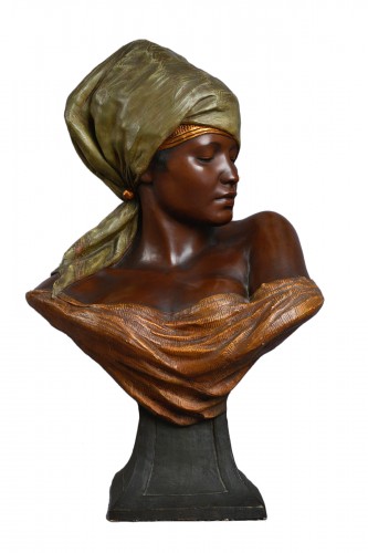 Goldscheider, terracotta of a bust of berber woman