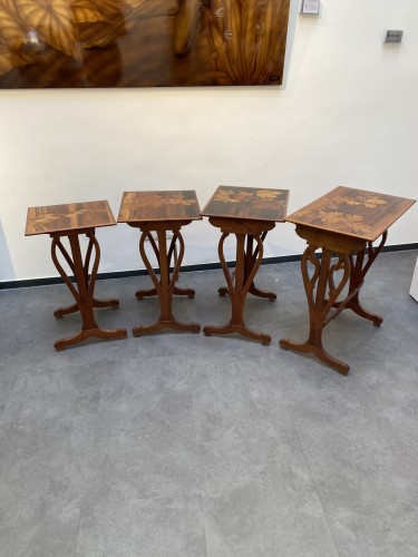 20th century - Émile Gallé - Art Nouveau nesting tables