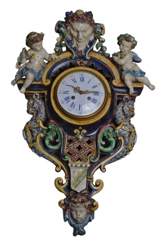 Thomas Victor Sergent (1830 - 1890) - Pendule aux chérubins et satyre en céramique polychrome