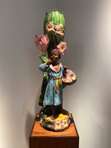Porcelain & Faience  - Onnaing, Pair of oriental subjects in barbotine with tulips