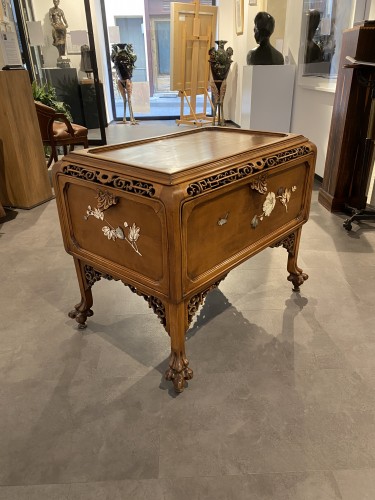 Mobilier Meuble d'appoint - Meuble sculpté dans le goût de Viardot