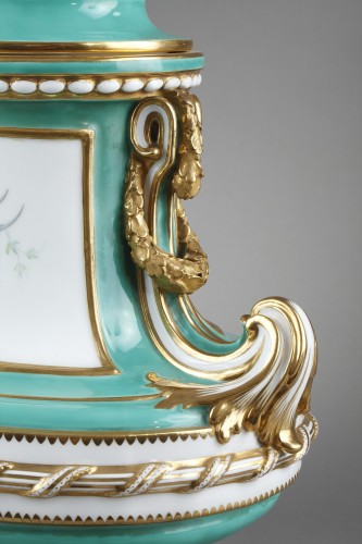 Paire de vases en porcelaine Napoléon III - Ouaiss Antiquités