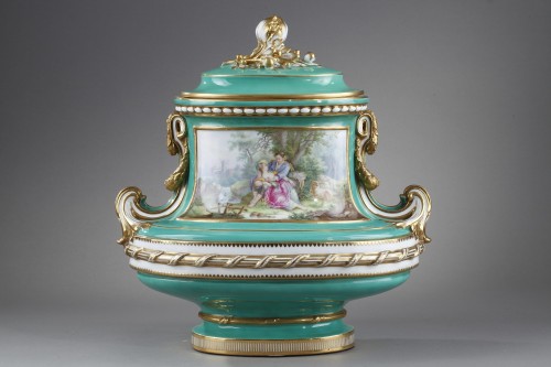 Antiquités - Paire de vases en porcelaine Napoléon III