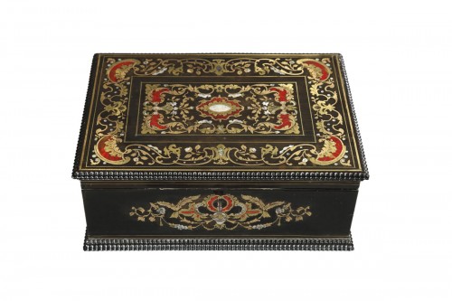 A mid-19th century wooden casket inlaid with mother-of-pearl