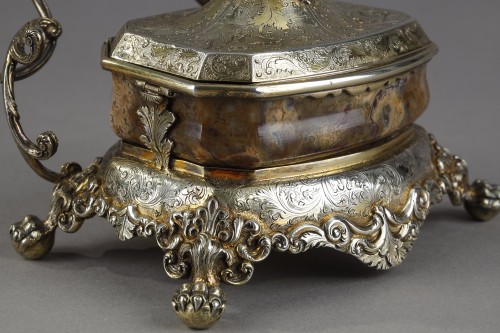 19th century -  English Silver-Gilt and Agate Inkstand Circa 1830