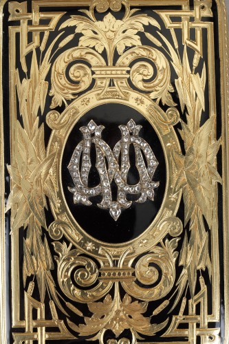 Napoléon III - Etui à cigarettes ou à carte en or  email et diamant rose