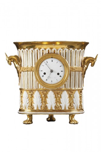 Early 19th century vase-shaped porcelain clock