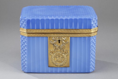 Objects of Vertu  - Early 19th century blue opaline casket