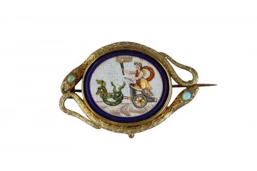 A micro mosaic brooch mounted, pompom, 19th century