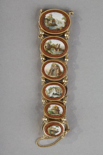 Antique Jewellery  - A micromosaic and gold bracelet early 19th century