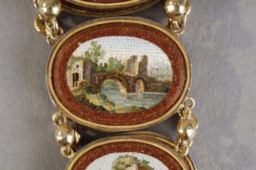 XIXe siècle - Un bracelet micromosaïque et or début 19e siècle