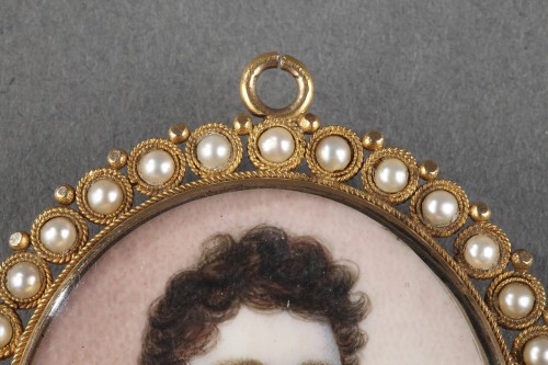 Antiquités - Pendant &quot;Souvenir&quot; with miniature on ivory, Louis-Philippe 