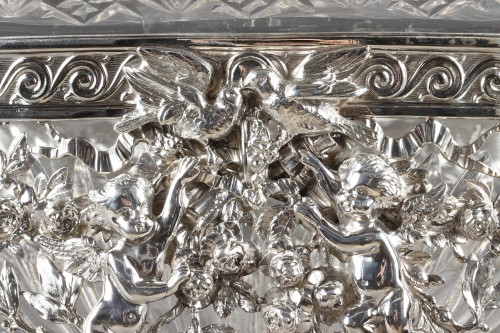 Napoléon III - Centre de table en argent et cristal ornée de têtes de bouc