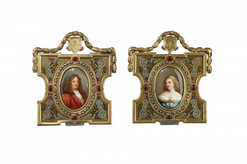 Portraits en porcelaine, cadre en bronze et émail alphonse giroux XIXe siècle