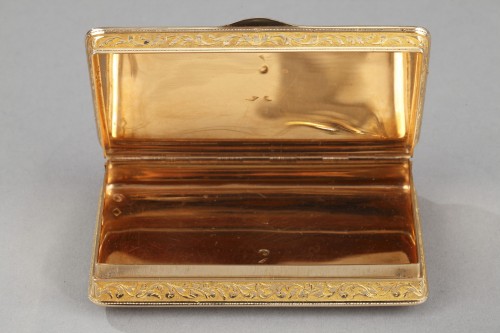 Restauration - Charles X - Early 19th century rectangular gold box