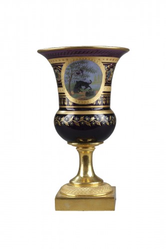 Vase Medicis en cristal opalin de couleur améthyste vers 1820-1830