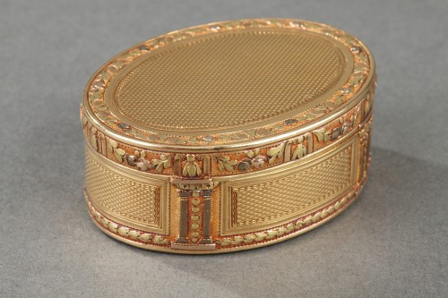 XVIIIe siècle - Boite ou tabatière en or d'époque Louis XVI
