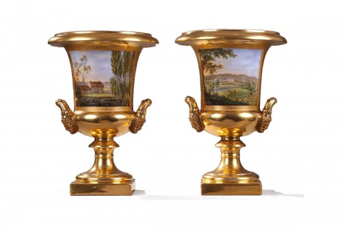 Paire de vases en porcelaine de Paris signés Feuillet circa 1820-1830