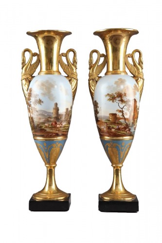 Large pair of vases in Porcelaine de Paris from the Empire