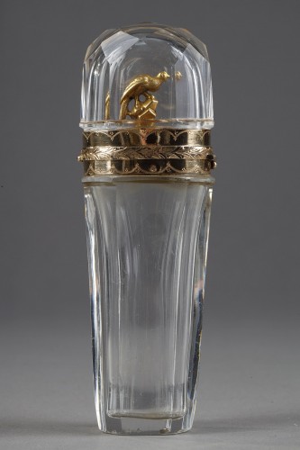 18th century Gold and cut crystal perfume Flask.  - Objects of Vertu Style Louis XVI