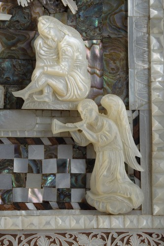 Art nouveau - Tableau en nacre resurrection du Christ