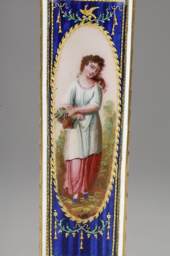 Louis XVI - Gold and enamel needle case. Late 18th century. Swiss.