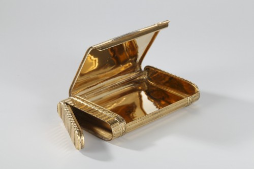 Antiquités - Gold case with diamonds. Edouard Husson. Early 20th century. 