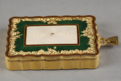 20th century - A jewelled  gold mounted and guilloché enamel Business card case
