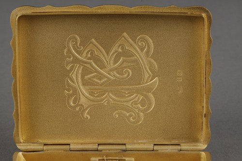 Antiquités - A jewelled  gold mounted and guilloché enamel Business card case