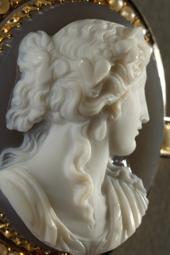 Camé portrait Femme monture or et perles dans son étui - Napoléon III