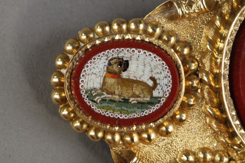 Antique Jewellery  - A brooch with five micromosaics