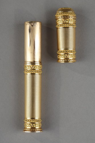 Antiquités - Wax case in multi-tone gold, Luois XVI