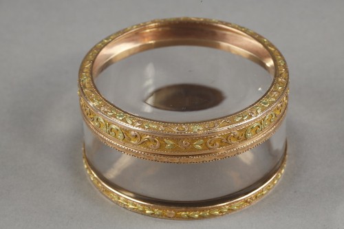 Objects of Vertu  - Gold and crystal round box, 18th century